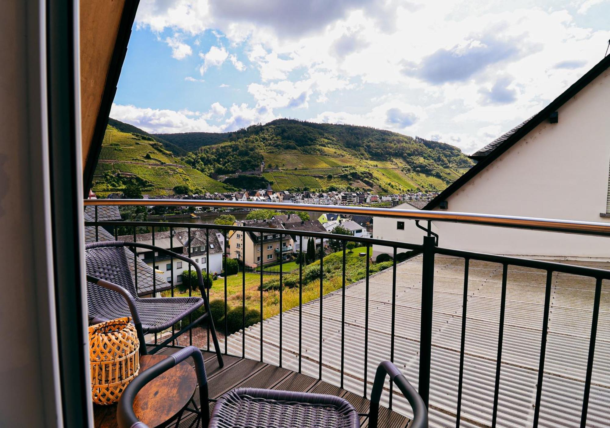 Sweet Six, Balkon, Netflix, Boxspringbetten, Hochwertiges Bad Zell an der Mosel Εξωτερικό φωτογραφία